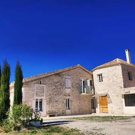 Superbe Chambre Avec Terrasse, Parking Prive, Jardin, Calme, Climatisation, 10 Mn Pont Du Gard #7 Apartment *