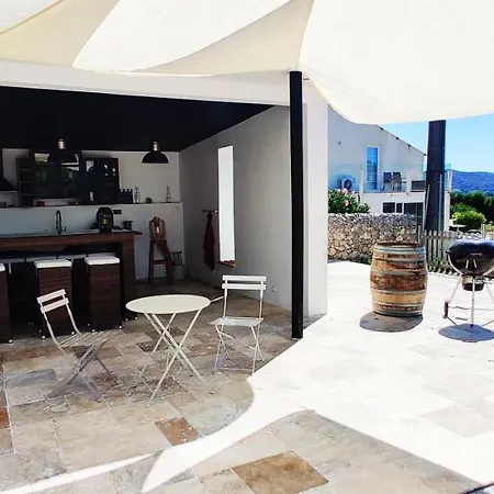 Apartment Superbe Chambre Avec Terrasse, Parking Prive, Jardin, Calme, Climatisation, 10 Mn Pont Du Gard #7 *